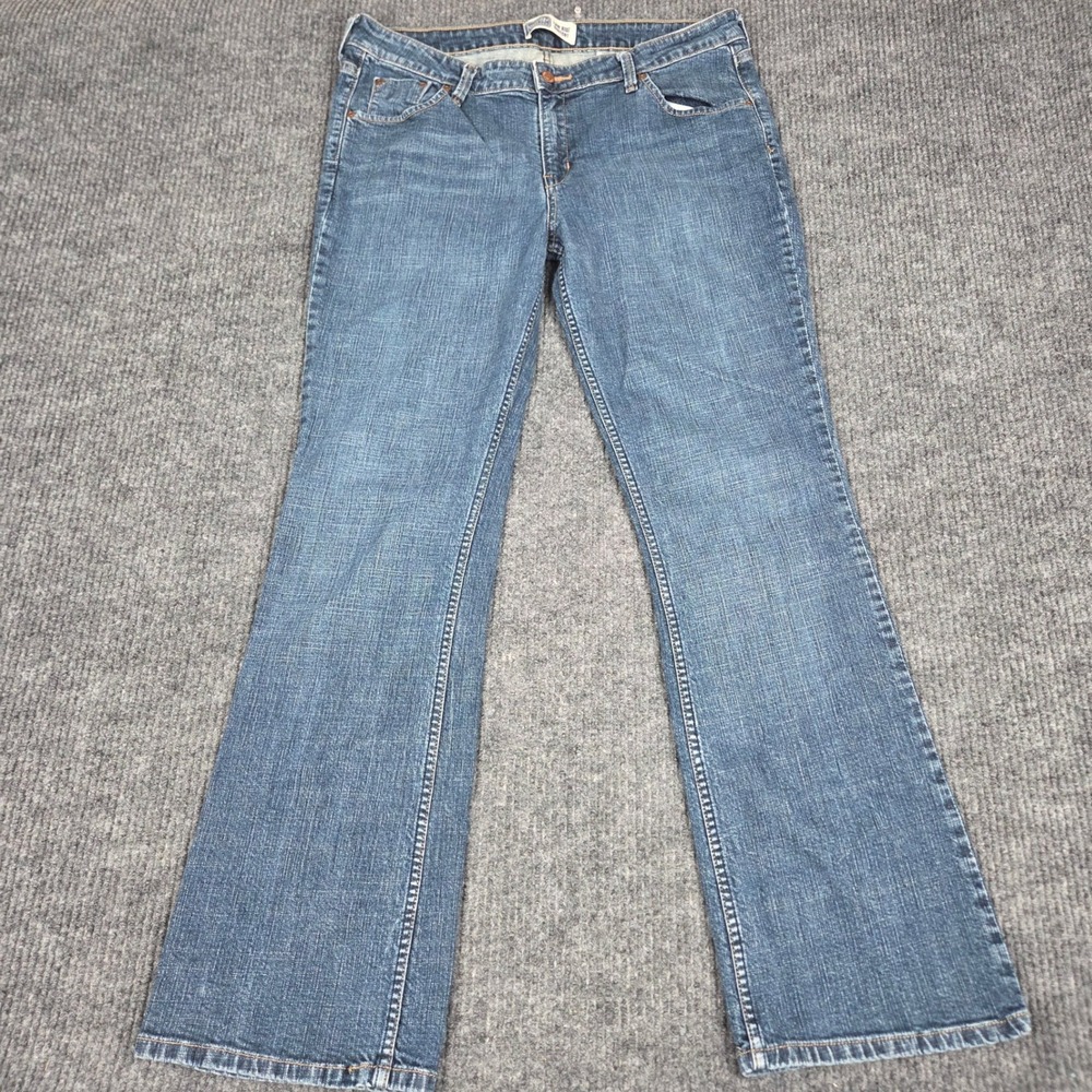 Signature by Levi Strauss Women 16 Long Low Rise Bootcut Jeans Medium‎ Wash Blue